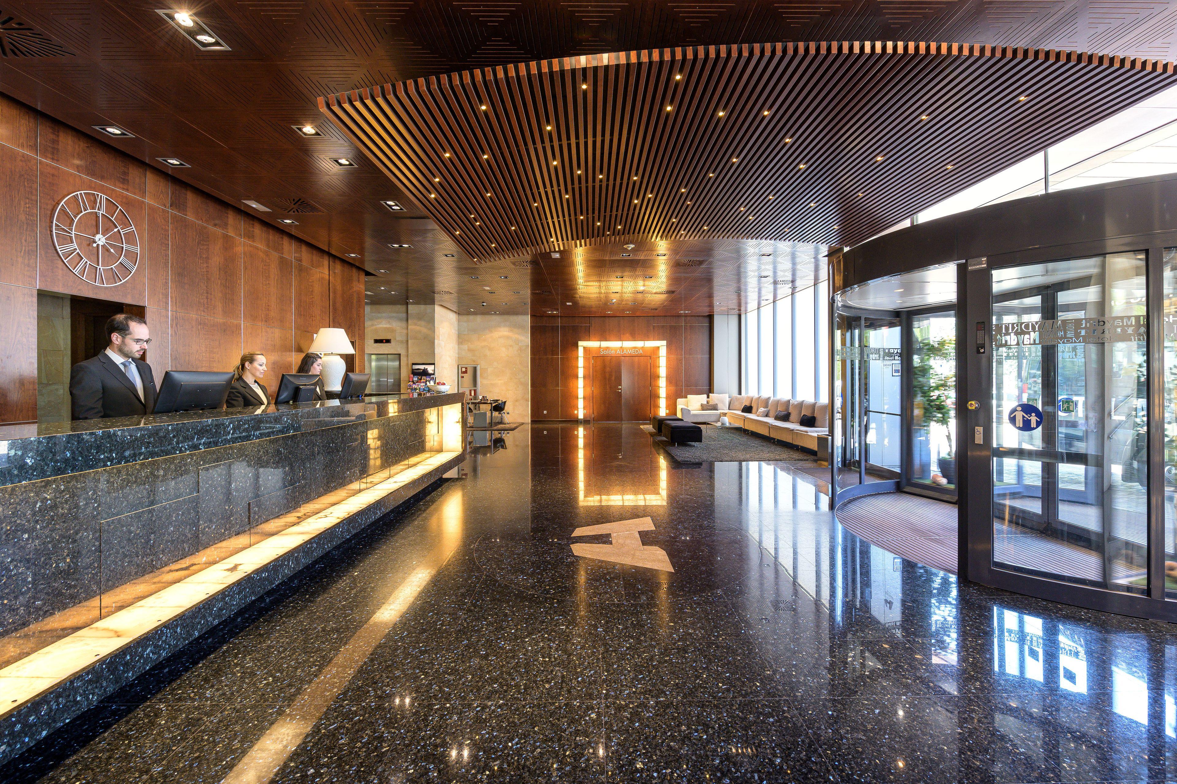 Hotel Maydrit Airport — Photos 1